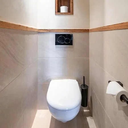 La Charrue, Luxury Пезе-Нанкруа